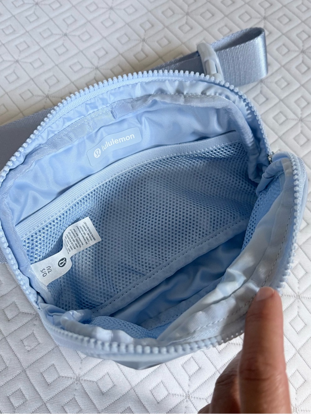 Lululemon Light powder Blue Belt Bag - Picture 6 of 12